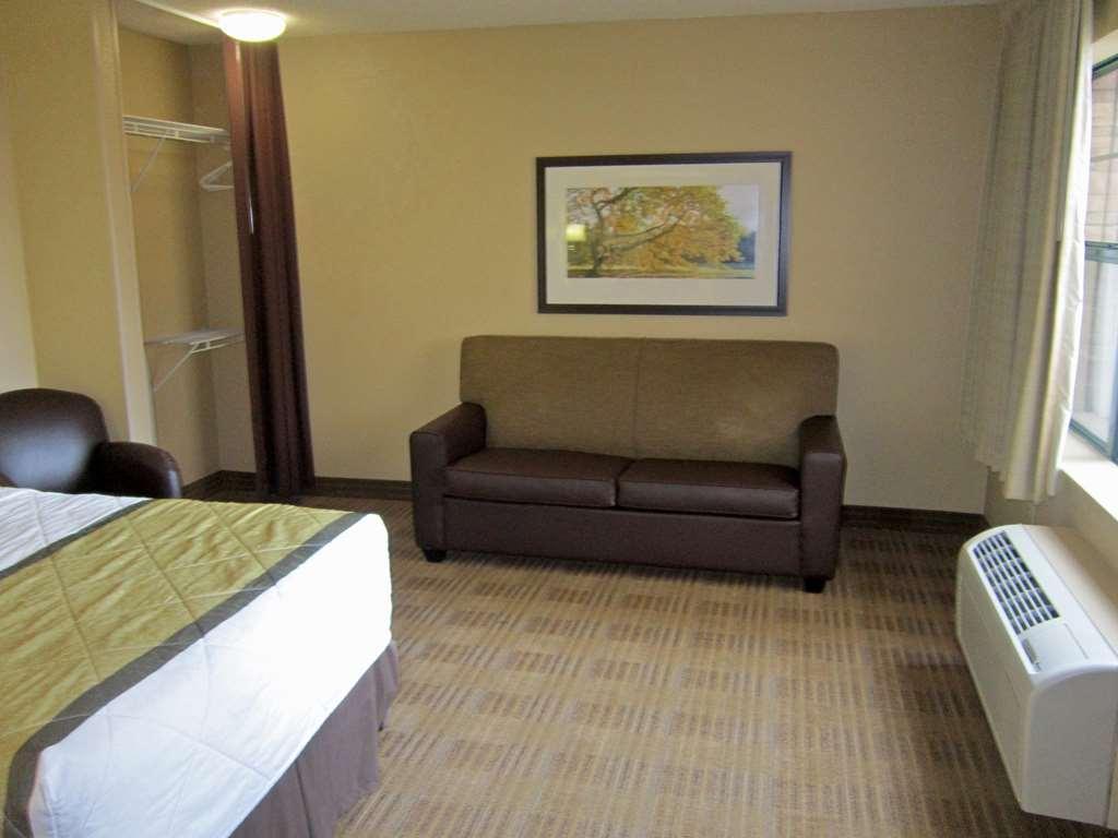 Extended Stay America Select Suites - Detroit - Roseville Room photo