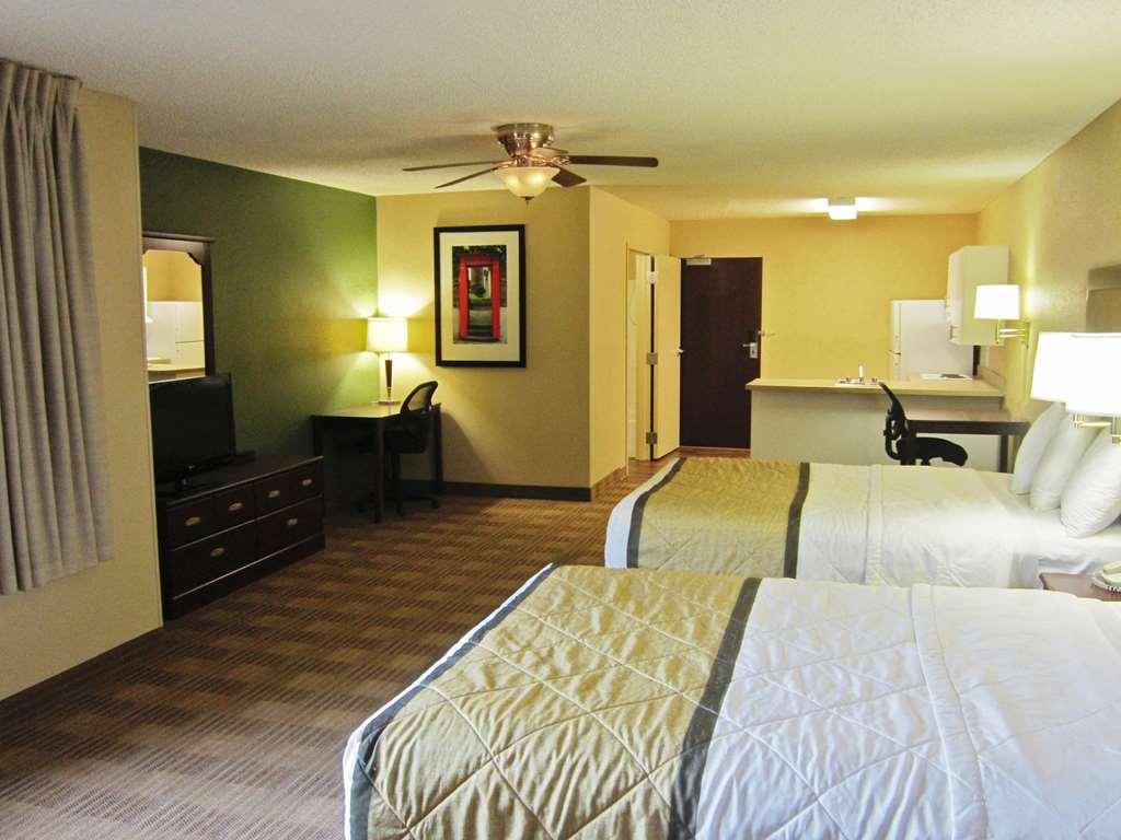 Extended Stay America Select Suites - Detroit - Roseville Room photo